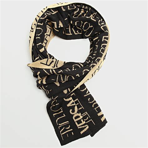 versace écharpe en laine avec logo noir de lait|Foulards et Écharpes de Luxe Femme .